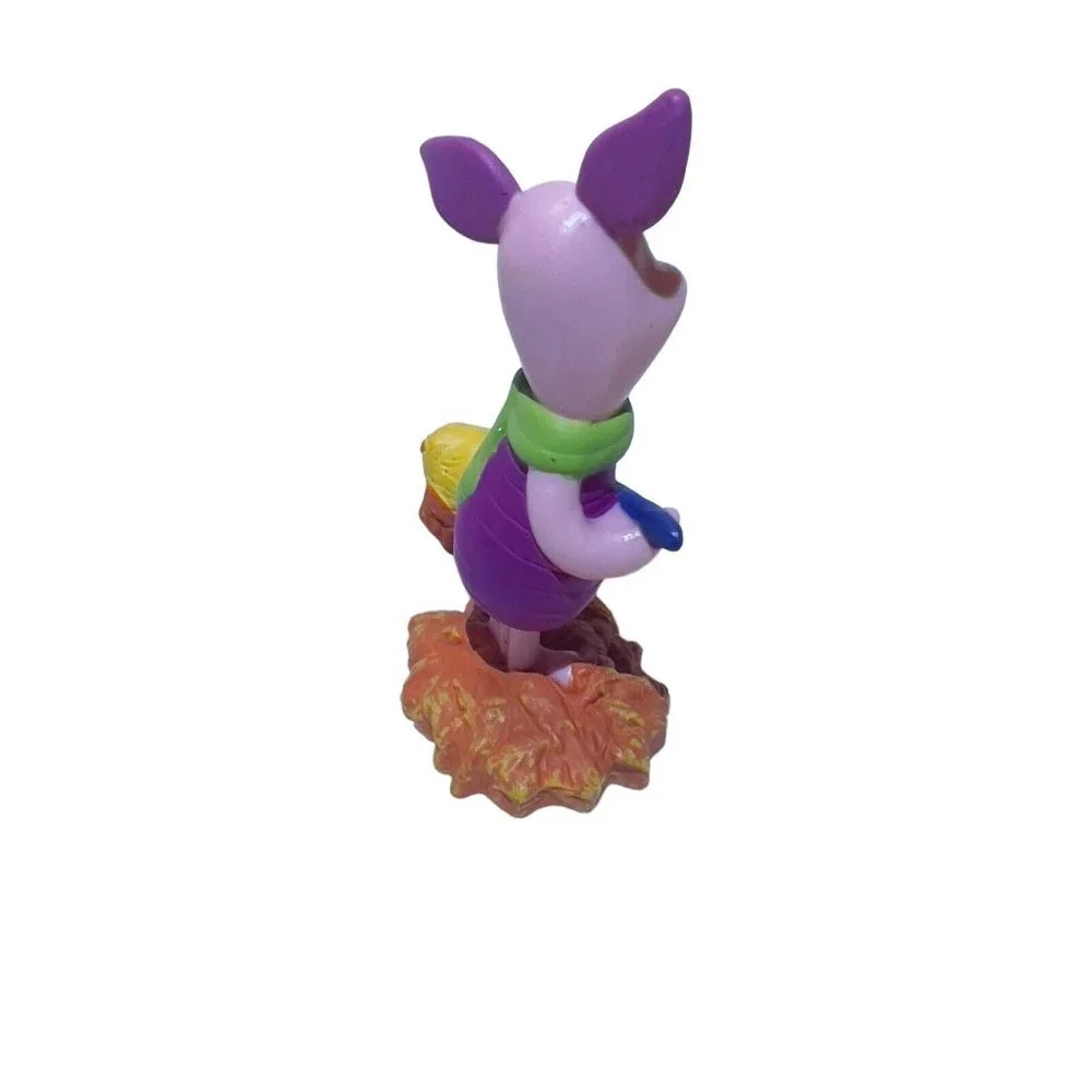 Disney 3”x1.5” Piglet Sweeping Leaves Broom‎ Applause VTG PVC Cake Topper Figure